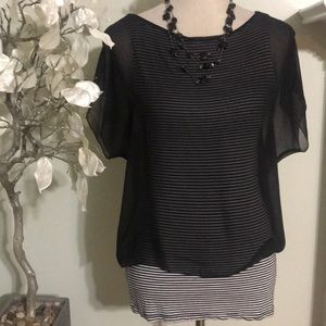 🖤🤍 B/W EXPRESS TOP